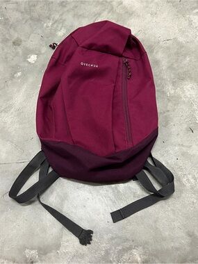 Quechua Multicolor hiking Backpack Maroon Burgandy Outdoor Walking